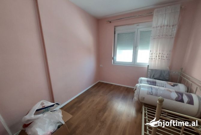 Shtepi me qera Apartament ne Tirane, 2+1, Mobilimi E mobiluar, Pagesa 600  Euro.