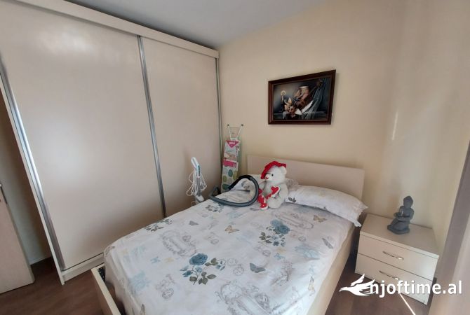 Shtepi me qera Apartament ne Tirane, 2+1, Mobilimi E mobiluar, Pagesa 600  Euro.
