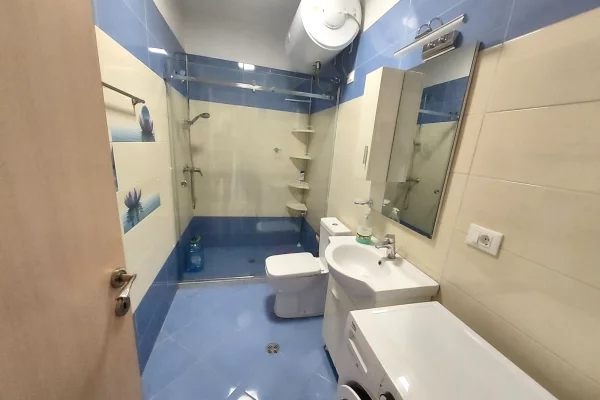 Shtepi me qera Apartament ne Tirane, 2+1, Mobilimi E mobiluar, Pagesa 570  Euro.