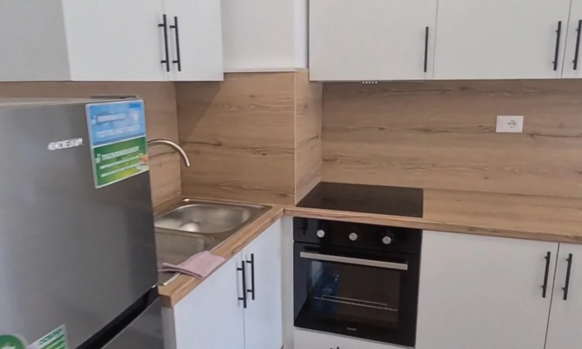 Shtepi me qera Apartament ne Tirane, 1+1, Mobilimi E mobiluar, Pagesa 400  Euro.