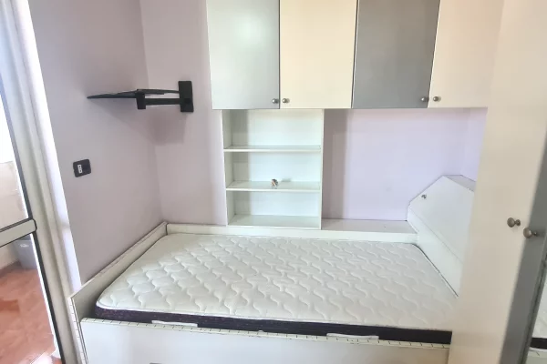 Shtepi me qera Apartament ne Tirane, 2+1, Mobilimi E mobiluar, Pagesa 500  Euro.