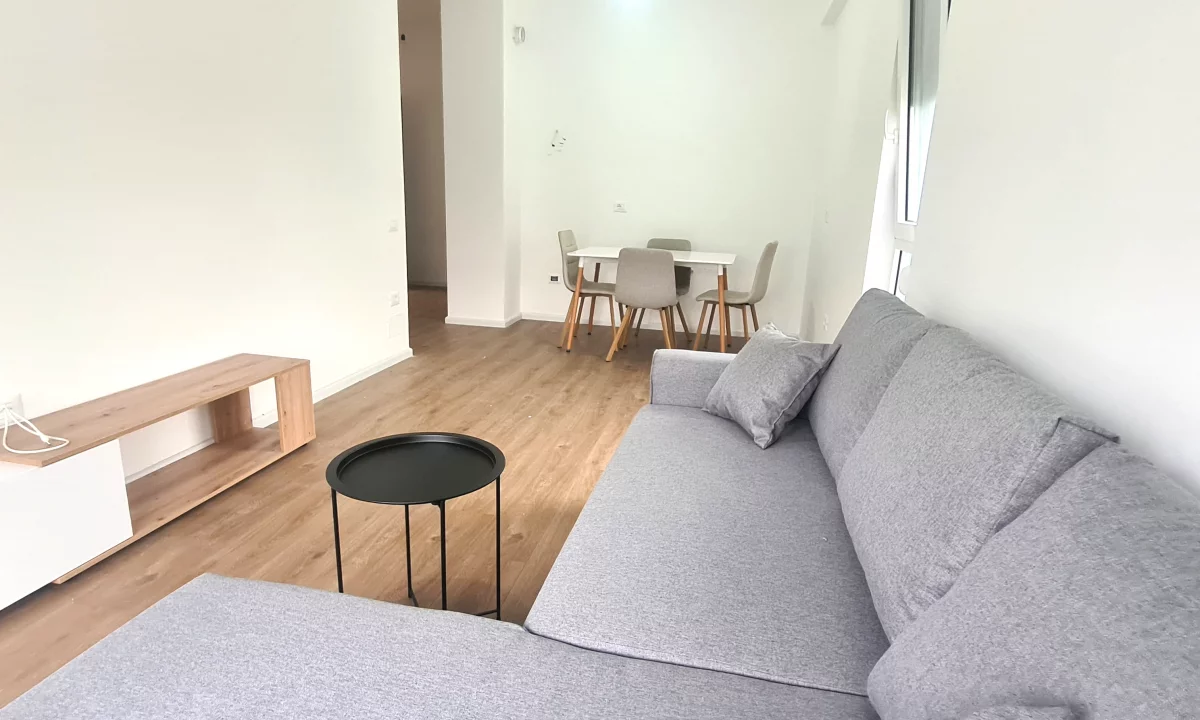 Shtepi me qera Apartament ne Tirane, 1+1, Mobilimi E mobiluar, Pagesa 350  Euro.
