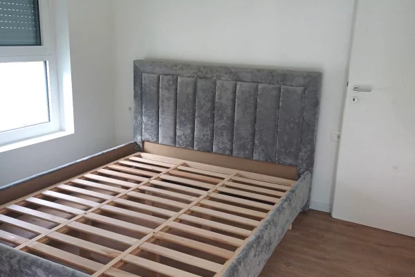 Shtepi me qera Apartament ne Tirane, 1+1, Mobilimi Pjeserisht e mobiluar, Pagesa 330  Euro.