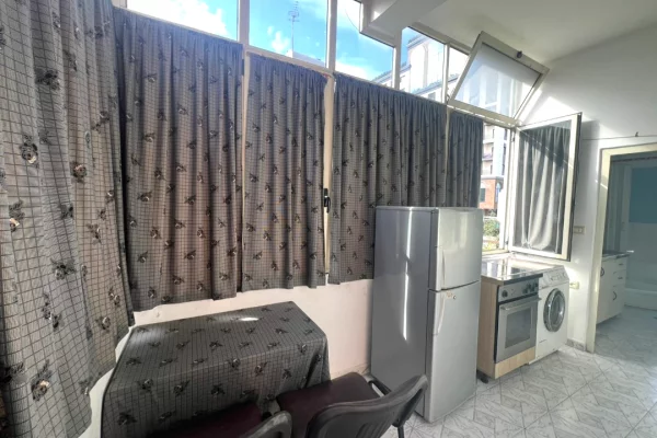 Shtepi me qera Shtepi Private ne Tirane, Garsoniere, Mobilimi E mobiluar, Pagesa 25,000  Leke.