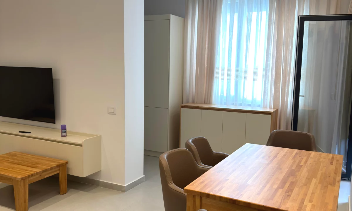 Shtepi me qera Apartament ne Tirane, 1+1, Mobilimi E mobiluar, Pagesa 500  Euro.
