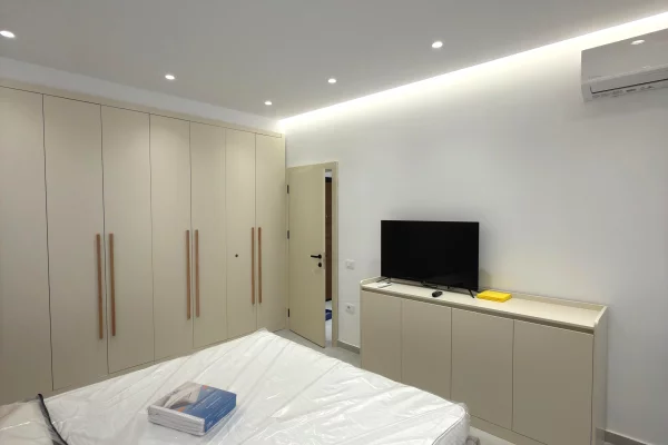 Shtepi me qera Apartament ne Tirane, 1+1, Mobilimi E mobiluar, Pagesa 500  Euro.