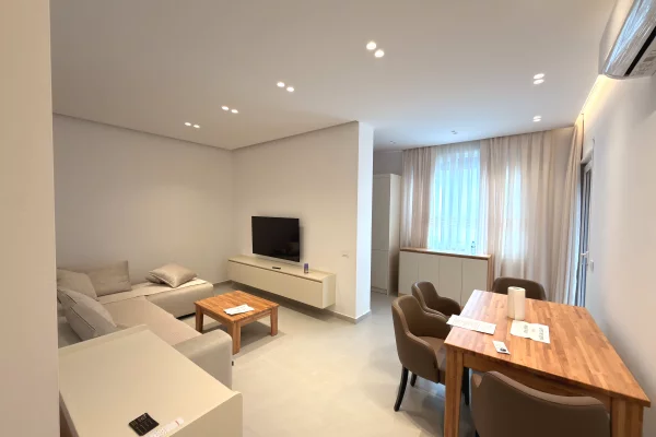 Shtepi me qera Apartament ne Tirane, 1+1, Mobilimi E mobiluar, Pagesa 400  Euro.