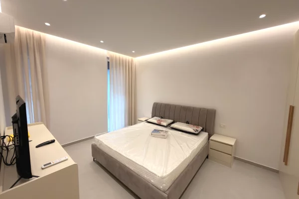 Shtepi me qera Apartament ne Tirane, 1+1, Mobilimi E mobiluar, Pagesa 400  Euro.