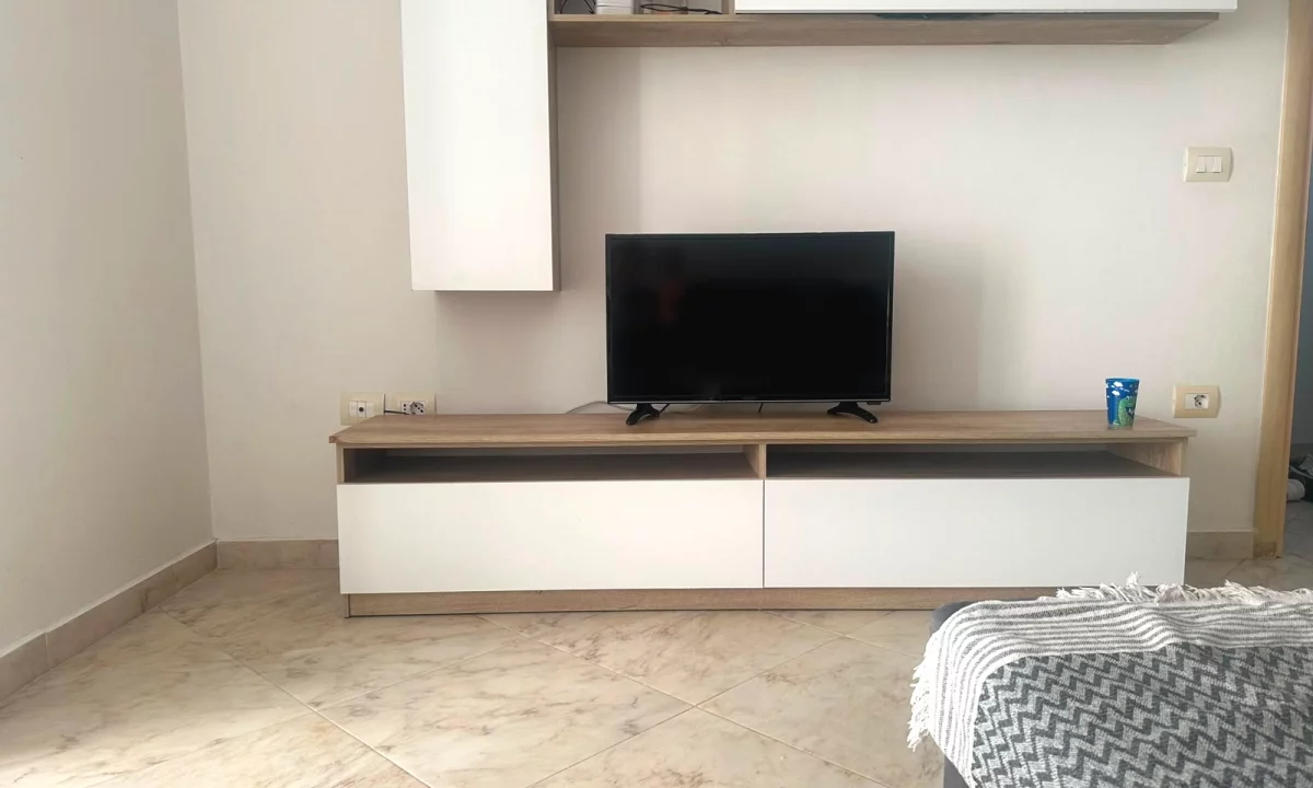 Shtepi me qera Apartament ne Tirane, 2+1, Mobilimi E mobiluar, Pagesa 45,000  Leke.