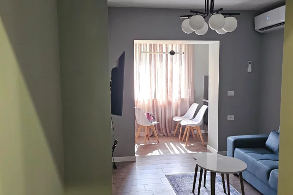 Shtepi me qera Apartament ne Tirane, 1+1, Mobilimi E mobiluar, Pagesa 600  Euro.