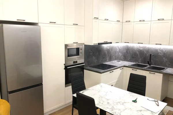 Shtepi me qera Apartament ne Tirane, 1+1, Mobilimi E mobiluar, Pagesa 550  Euro.