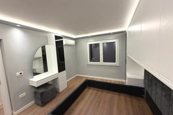 Shtepi me qera Apartament ne Tirane, 1+1, Mobilimi E mobiluar, Pagesa 550  Euro.