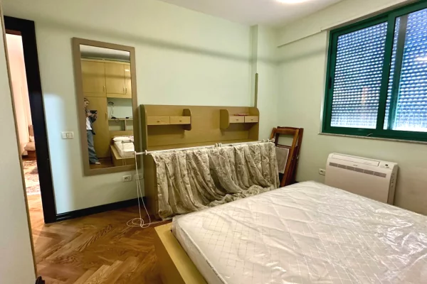 Shtepi me qera Apartament ne Tirane, 1+1, Mobilimi E mobiluar, Pagesa 600  Euro.
