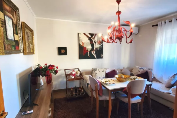 Appartamento in vendita a Tirana 1+1, Arredato