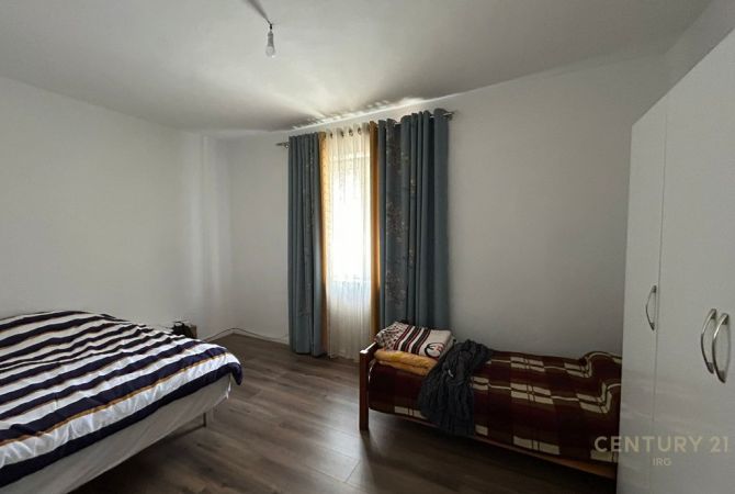 APARTAMENT 2+1 TEK TREGU ELEKTRIK