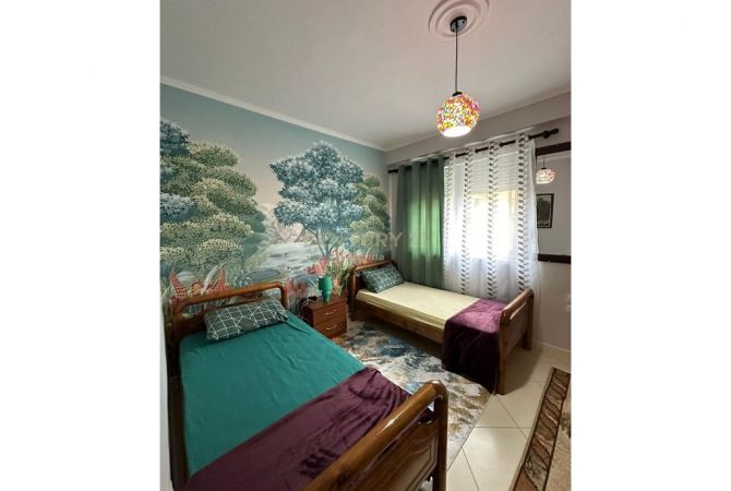 Shtepi ne shitje Apartament ne Tirane, 2+1, Mobilimi E mobiluar, Pagesa 290,000  Euro.