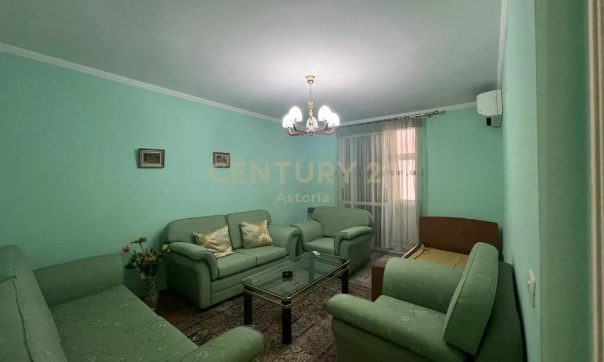 Shtepi me qera Apartament ne Tirane, 2+1, Mobilimi E mobiluar, Pagesa 550  Euro.