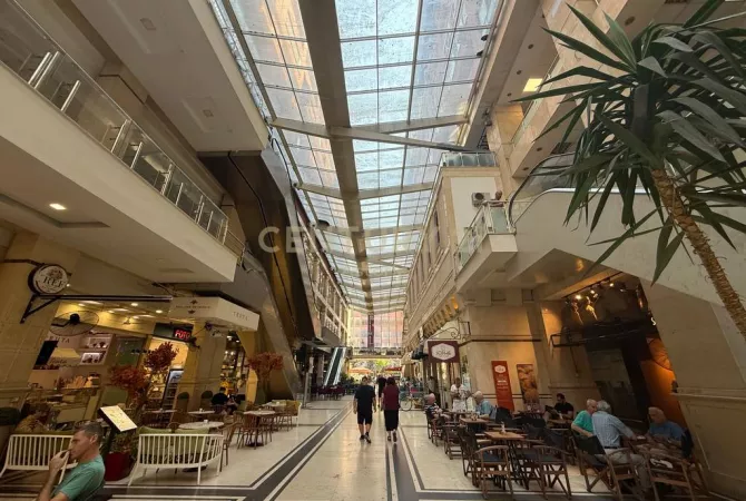 Business Property for Rent 3+1 in Tirana - 850 Euro