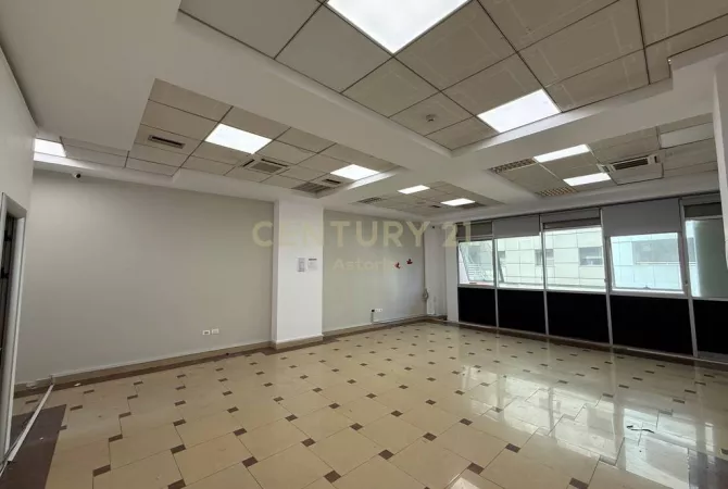 Business Property for Rent 3+1 in Tirana - 850 Euro