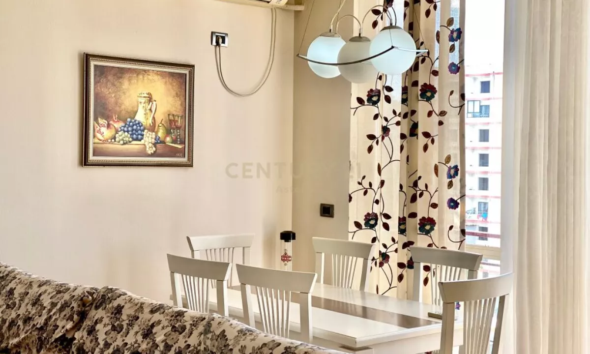 Shtepi me qera Apartament ne Tirane, 2+1, Mobilimi E mobiluar, Pagesa 450  Euro.