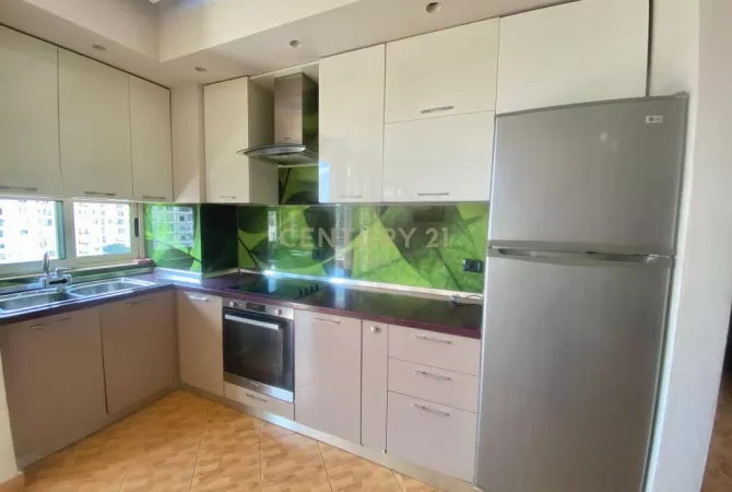 Shtepi me qera Apartament ne Tirane, 2+1, Mobilimi E mobiluar, Pagesa 450  Euro.