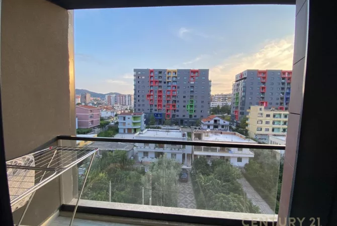 Appartamento in affitto a Tirana 2+1, Arredato