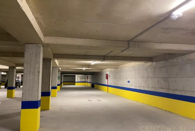 Appartamento in affitto a Tirana 2+1, Arredato