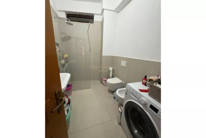 Appartamento in affitto a Tirana 2+1, Arredato