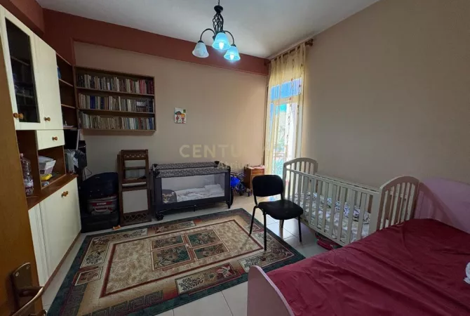 Appartamento in affitto a Tirana 2+1, Arredato