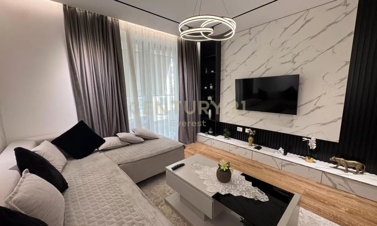 Shtepi me qera Apartament ne Tirane, 2+1, Mobilimi E mobiluar, Pagesa 1,100  Euro.
