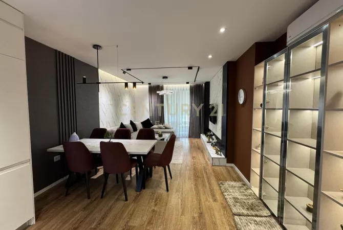 Shtepi me qera Apartament ne Tirane, 2+1, Mobilimi E mobiluar, Pagesa 1,100  Euro.