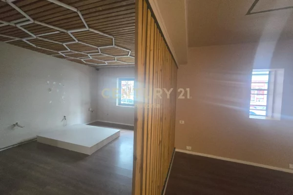 Casa in affitto 2+1 a Tirana - 2,000 Euro