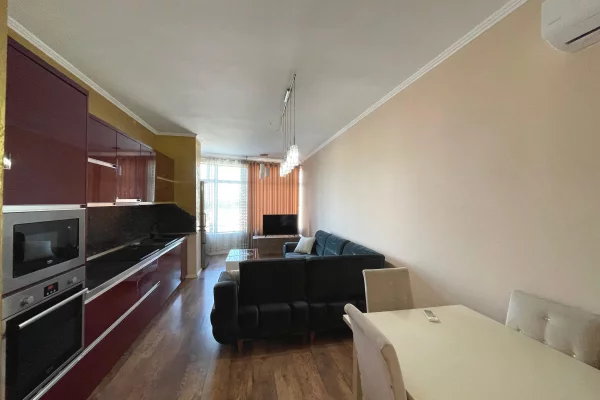 Shtepi me qera Apartament ne Tirane, 2+1, Mobilimi E mobiluar, Pagesa 450  Euro.