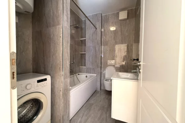Shtepi me qera Apartament ne Tirane, 2+1, Mobilimi E mobiluar, Pagesa 90,000  Leke.
