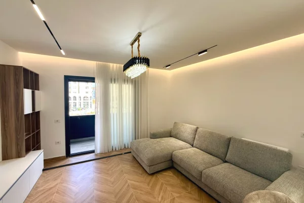 Shtepi me qera Apartament ne Tirane, 1+1, Mobilimi E mobiluar, Pagesa 600  Euro.