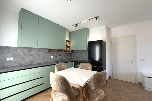 Shtepi me qera Apartament ne Tirane, 1+1, Mobilimi E mobiluar, Pagesa 600  Euro.