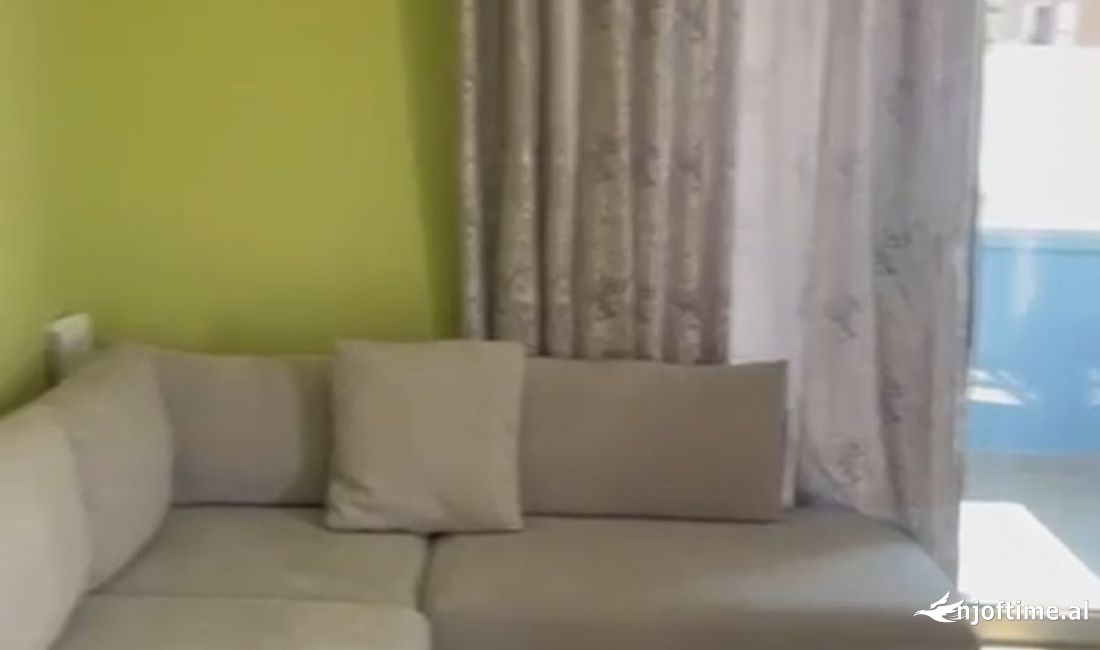 JEPET ME QIRA Apartament 2+1+ballkon 📍Adresa:Bulevardi I Ri 