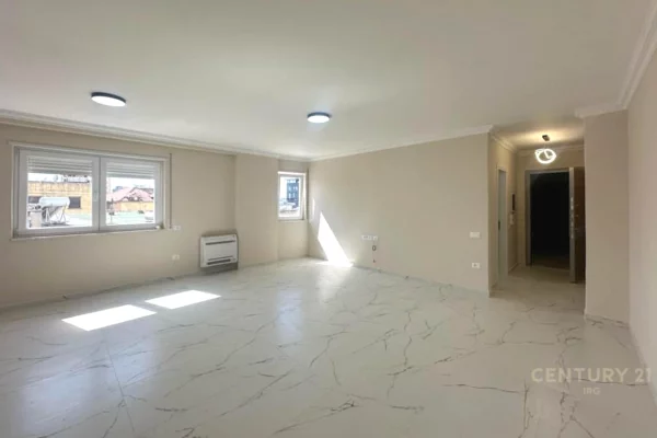 Shtepi me qera Apartament ne Tirane, 1+1, Mobilimi Bosh, pa mobiluar, Pagesa 90,000  Leke.
