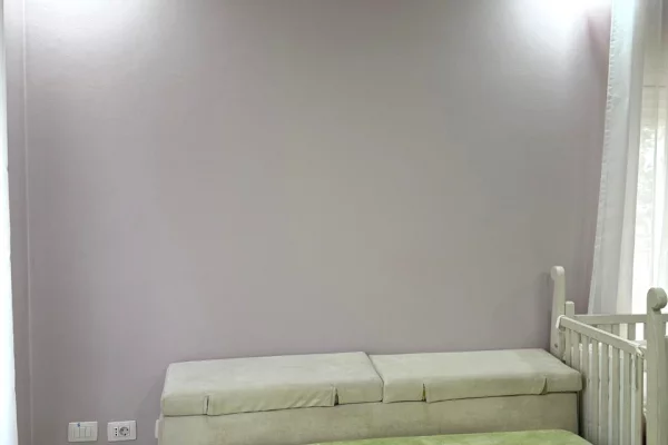 Shtepi me qera Apartament ne Tirane, 1+1, Mobilimi E mobiluar, Pagesa 649  Euro.