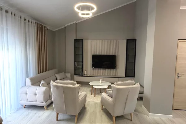 House for Rent 2+1 in Tirana - 800 Euro