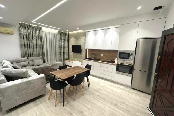 Shtepi me qera Apartament ne Tirane, 1+1, Mobilimi E mobiluar, Pagesa 600  Euro.