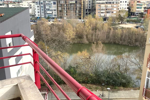 Shtepi me qera Apartament ne Tirane, 2+1, Mobilimi E mobiluar, Pagesa 750  Euro.