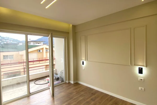 Shtepi me qera Apartament ne Tirane, 2+1, Mobilimi E mobiluar, Pagesa 750  Euro.