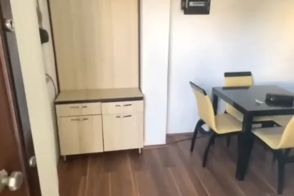 Shtepi me qera Apartament ne Tirane, 1+1, Mobilimi E mobiluar, Pagesa 500  Euro.