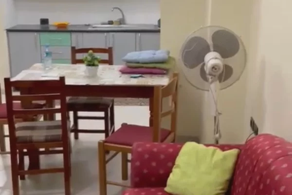 Shtepi me qera Apartament ne Tirane, 1+1, Mobilimi E mobiluar, Pagesa 400  Euro.