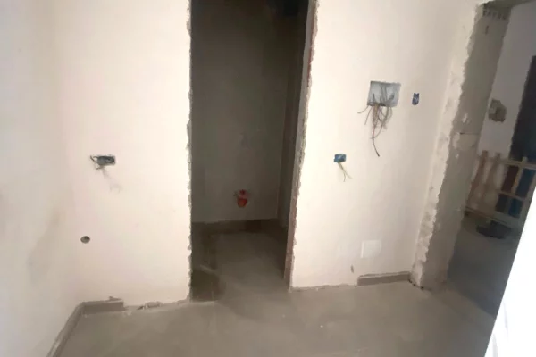 Appartamento in vendita a Tirana 1+1, Arredato