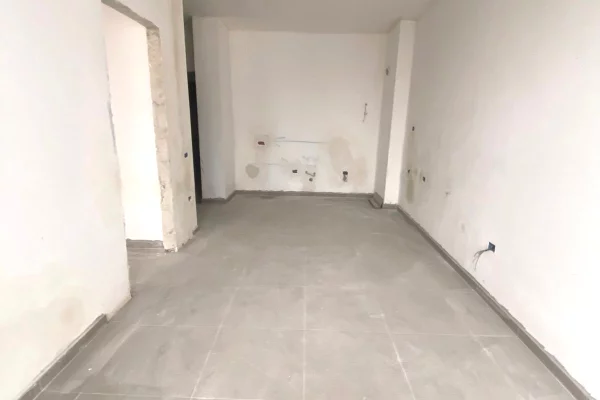 Appartamento in vendita a Tirana 1+1, Arredato