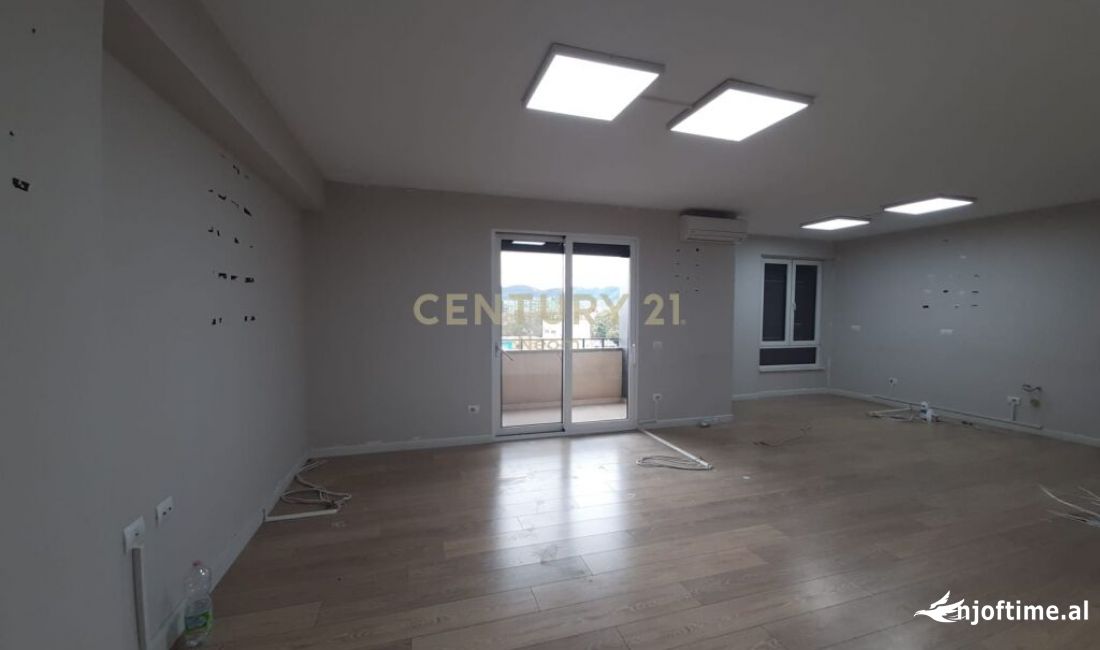 JEPET ZYRE ME QIRA  TEK MYSLYM SHYRI ‼️