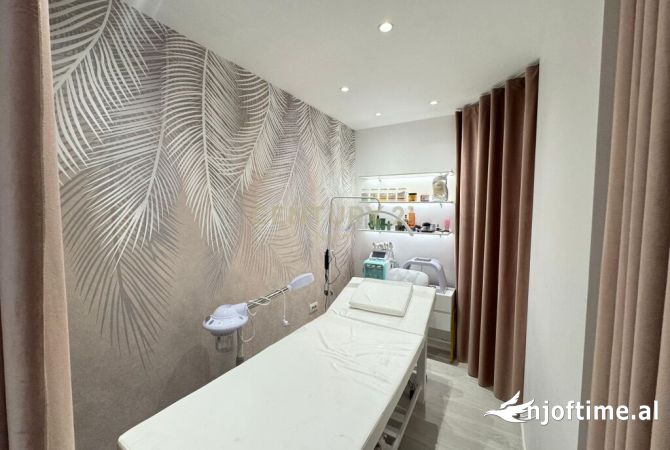 Business Property in Sale 3+1 in Tirana - 20,000 Euro