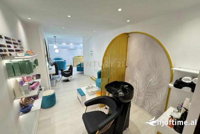 Business Property in Sale 3+1 in Tirana - 20,000 Euro